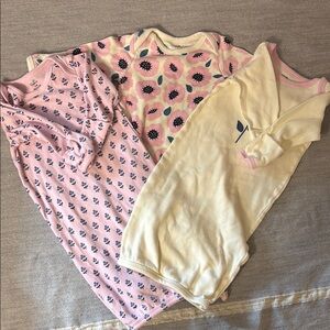 Floral and Solid Kids Pajamas Set sleepers 0-6 months